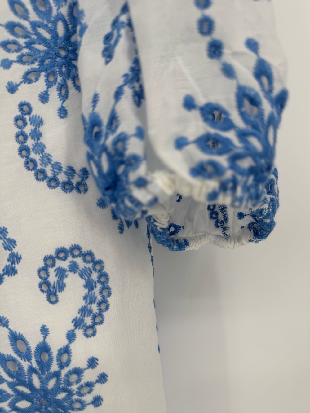 Talbots Women White Dress with Blue Floral Print Size 10P - Picture 6 of 13